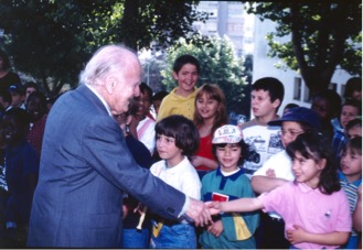 Yehudi Menuhin - visita à Escola de Algés